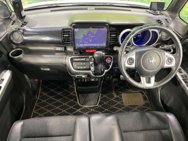 Car thumbnail 2