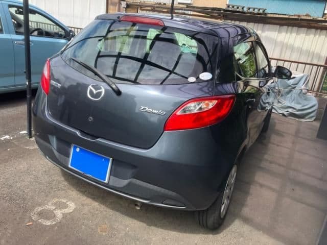 Car thumbnail 3