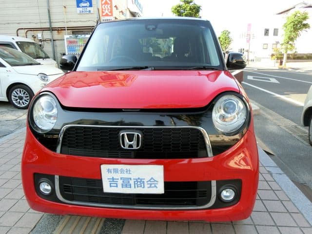 Car thumbnail 3