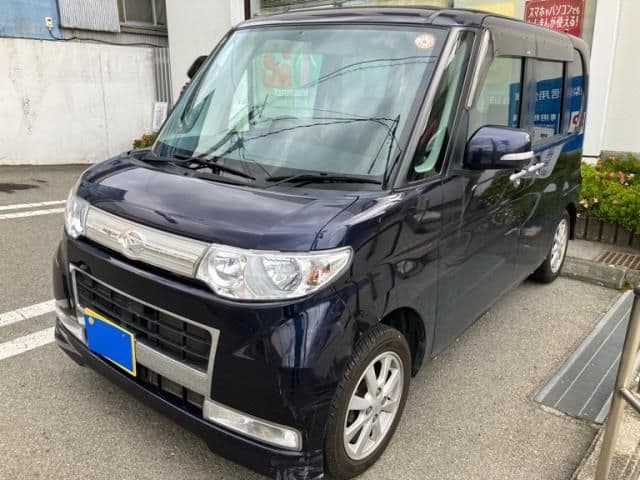 Car image 1