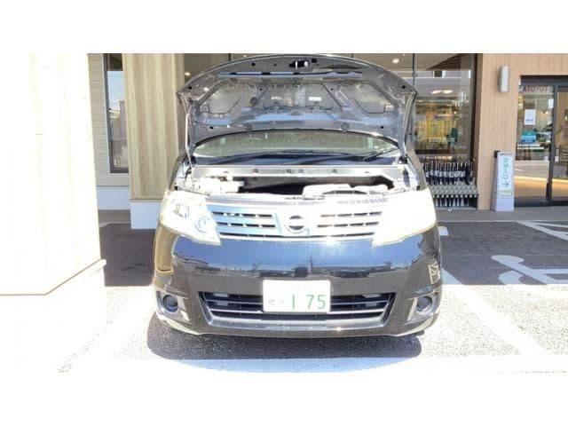 NISSAN