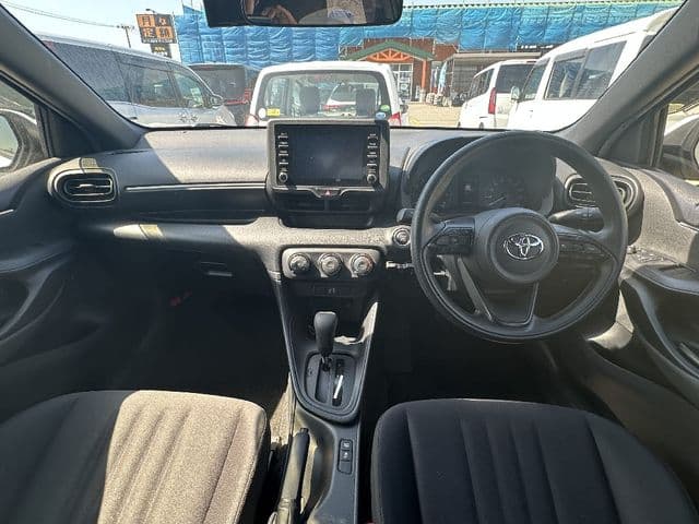 Car thumbnail 4