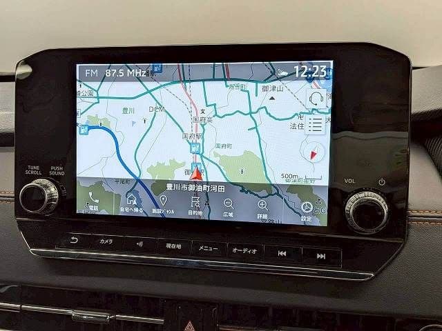 Car thumbnail 3