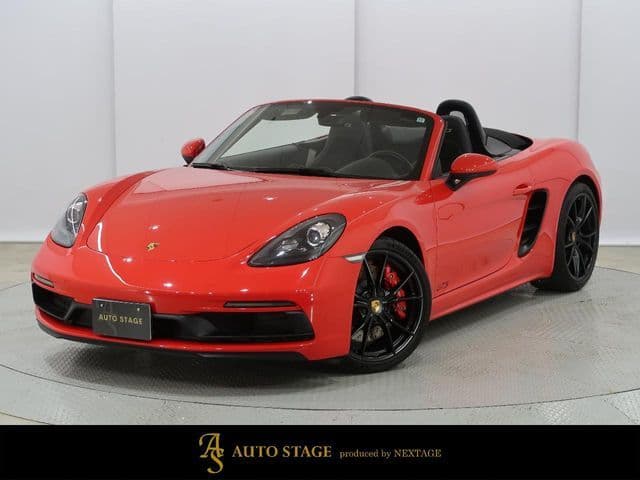 PORSCHE