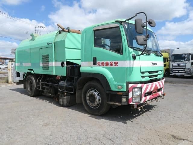 ISUZU