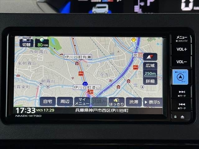 Car thumbnail 3