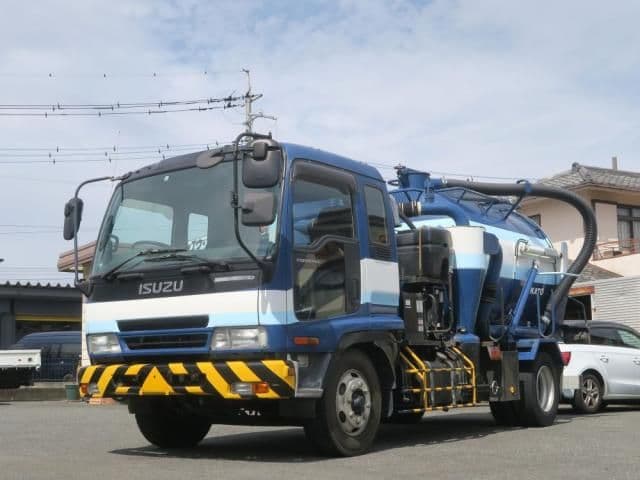 ISUZU