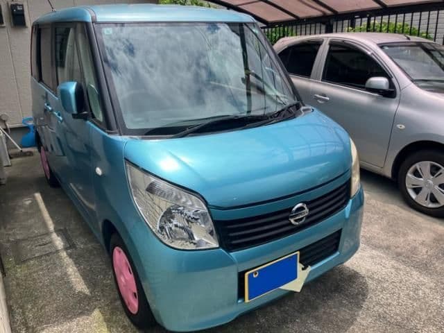 NISSAN