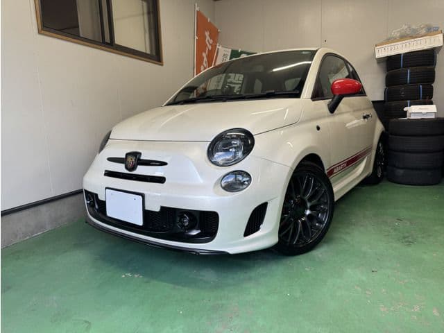 Car image 1