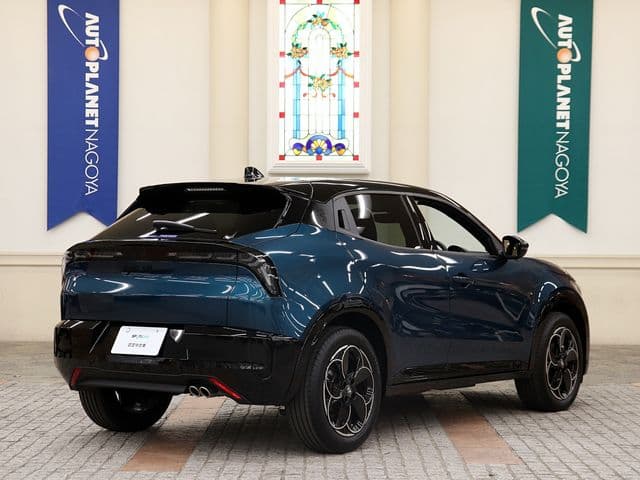 Car thumbnail 3
