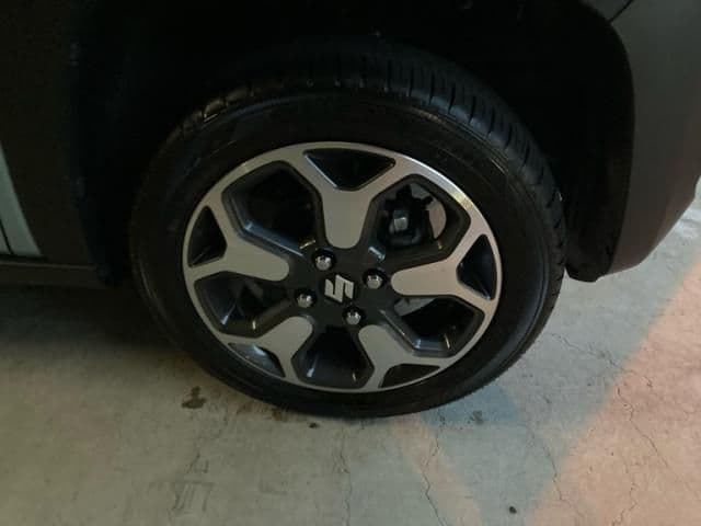Car thumbnail 3