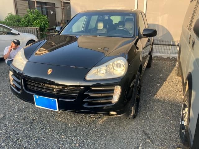 PORSCHE