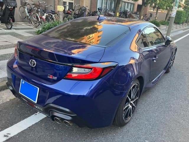 Car thumbnail 3