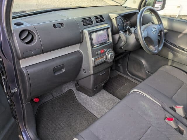 Car thumbnail 3