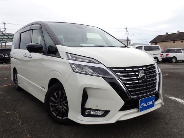 NISSAN