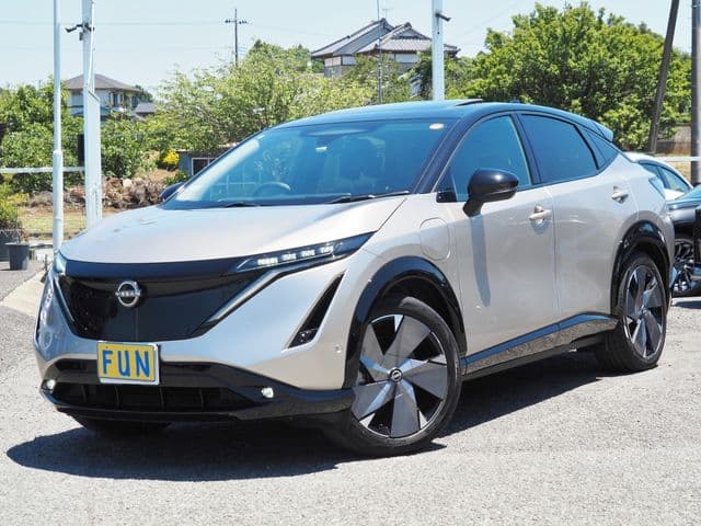 NISSAN