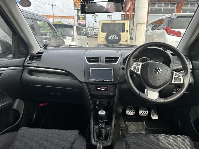 Car thumbnail 4