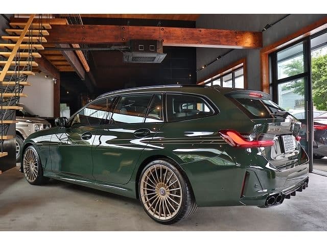 Car thumbnail 4