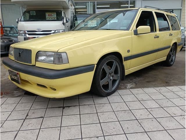 VOLVO