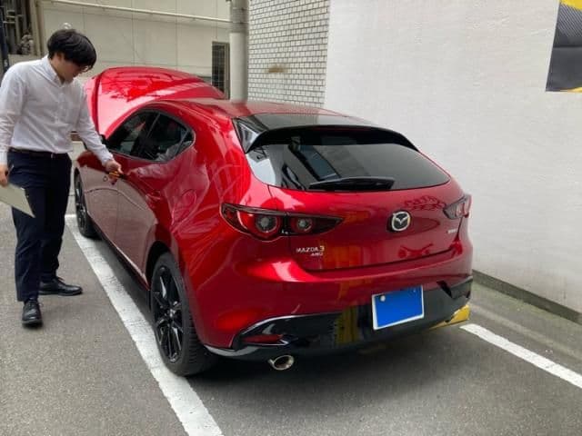 Car thumbnail 3