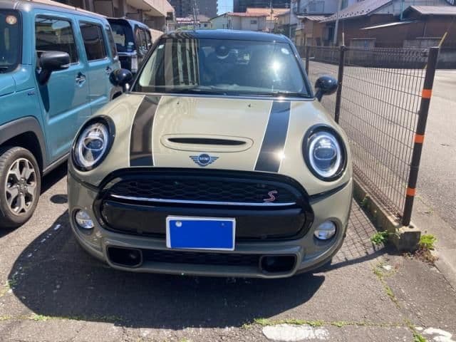 Car thumbnail 2