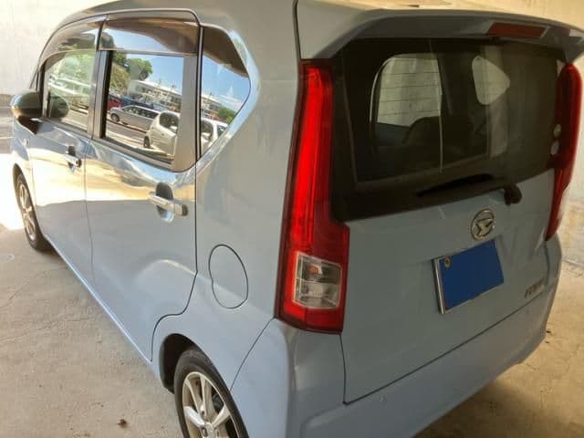 Car thumbnail 4