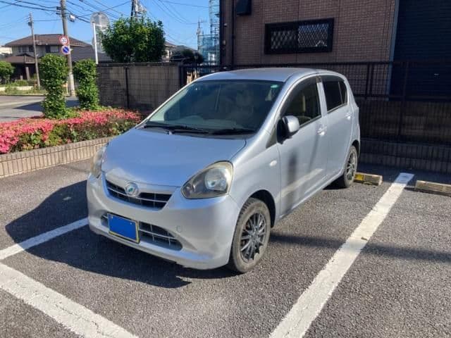 Car image 1