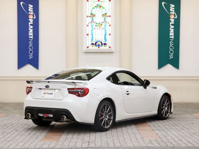 Car thumbnail 3