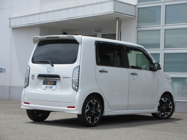 Car thumbnail 3