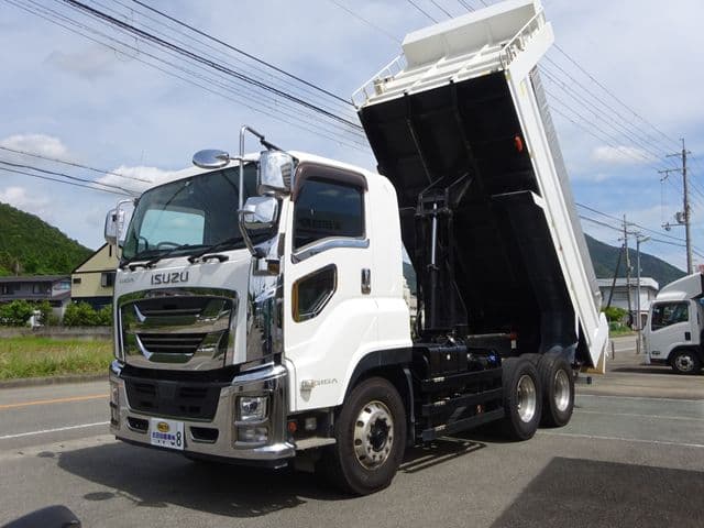 ISUZU