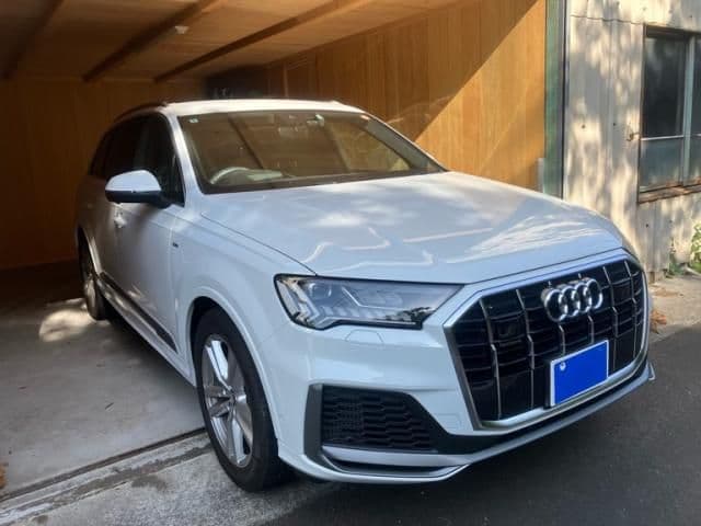 AUDI