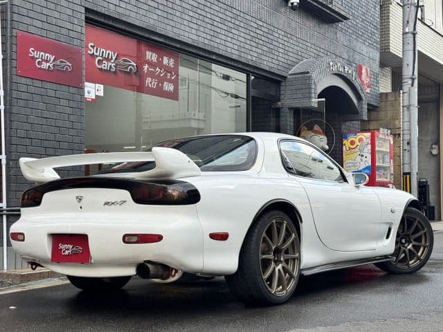 Car thumbnail 2
