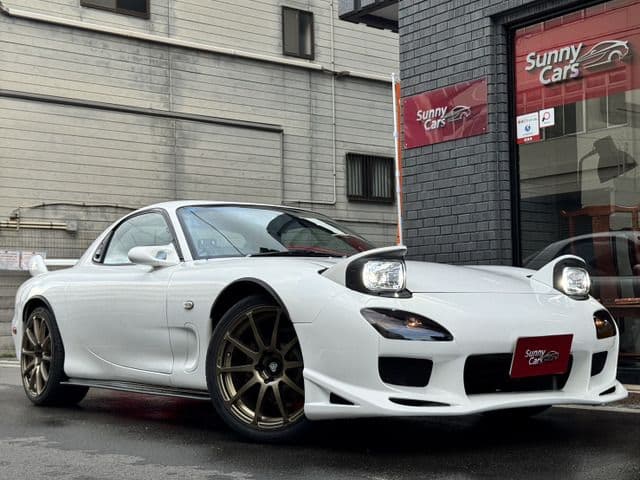 Car thumbnail 3