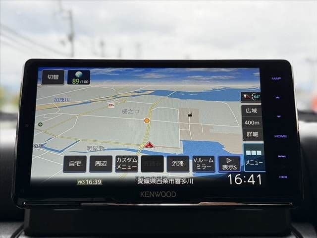 Car thumbnail 3