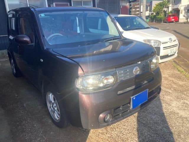 NISSAN
