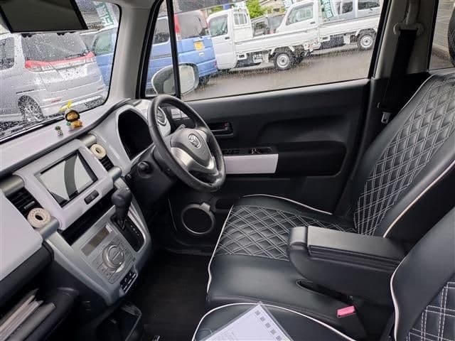 Car thumbnail 2