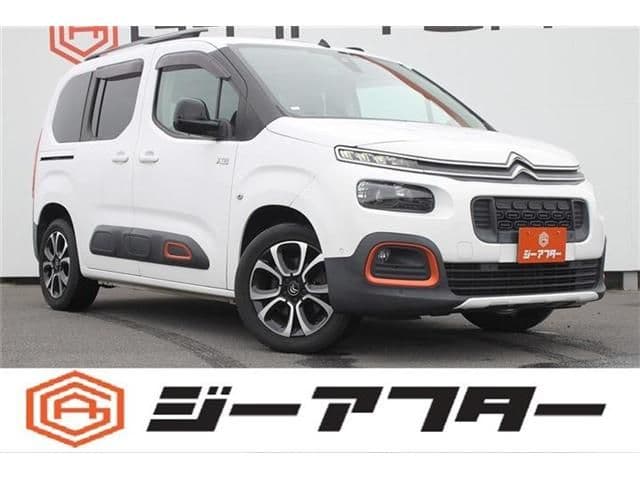 Car image 1