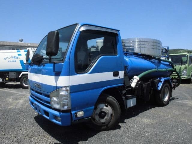 ISUZU