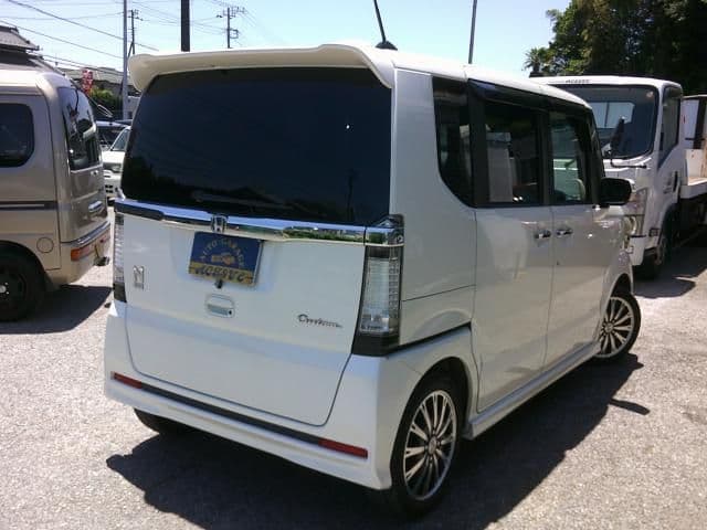 Car thumbnail 4