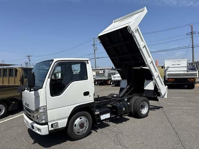 ISUZU