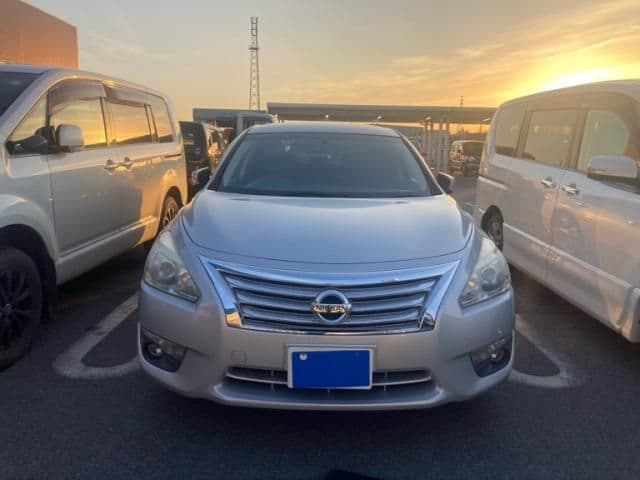 NISSAN