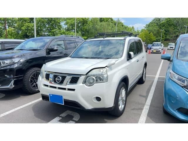 NISSAN