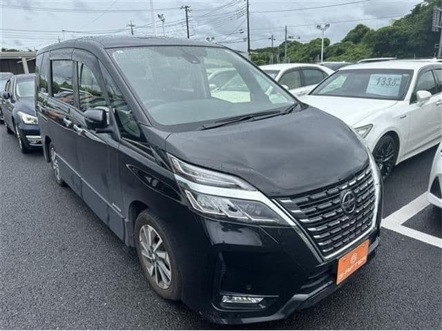 NISSAN