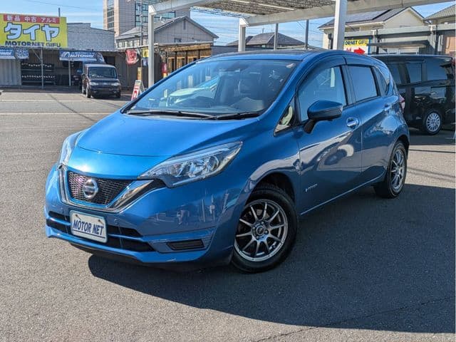 NISSAN