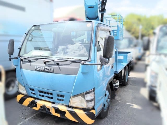 ISUZU