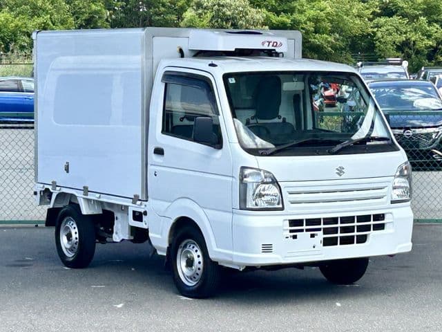 SUZUKI