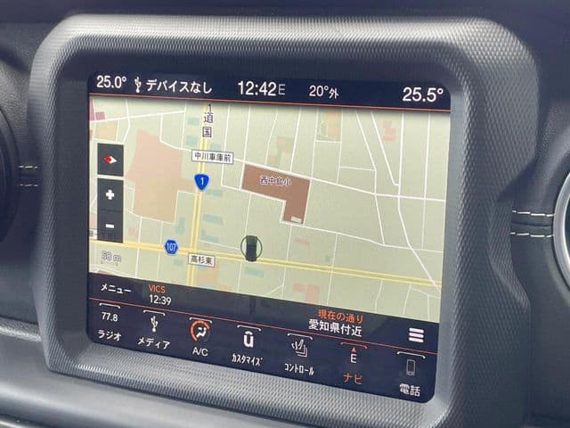 Car thumbnail 4