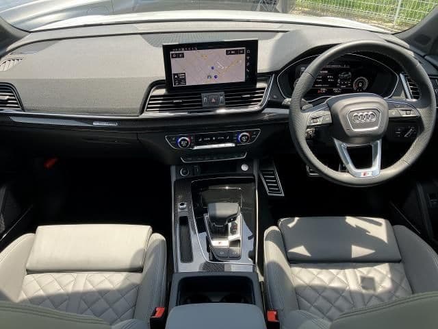 Car thumbnail 2