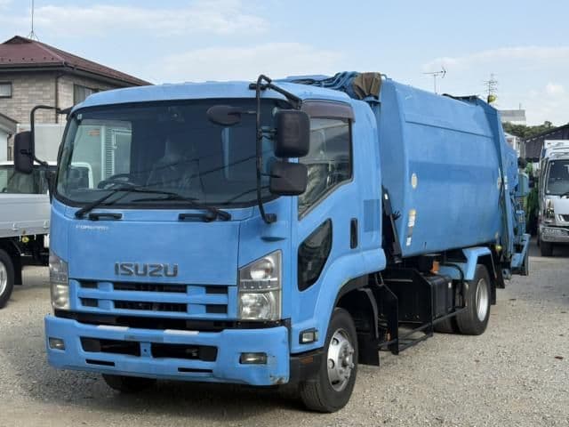 ISUZU