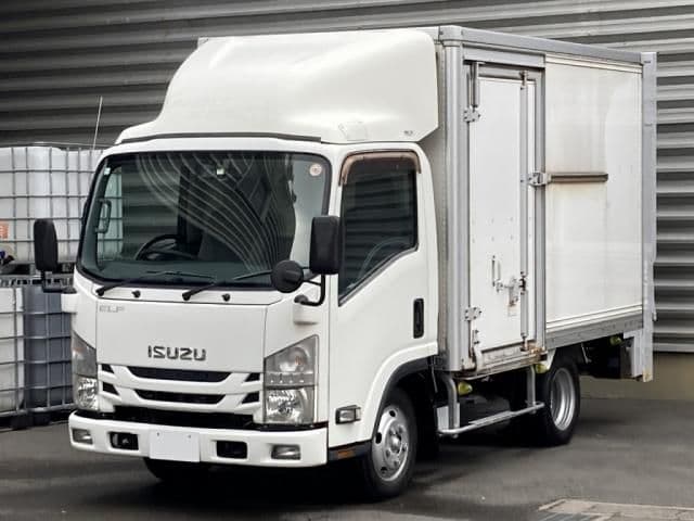 ISUZU
